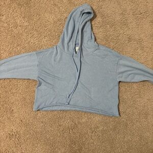 Blue cropped American Eagle hoodie